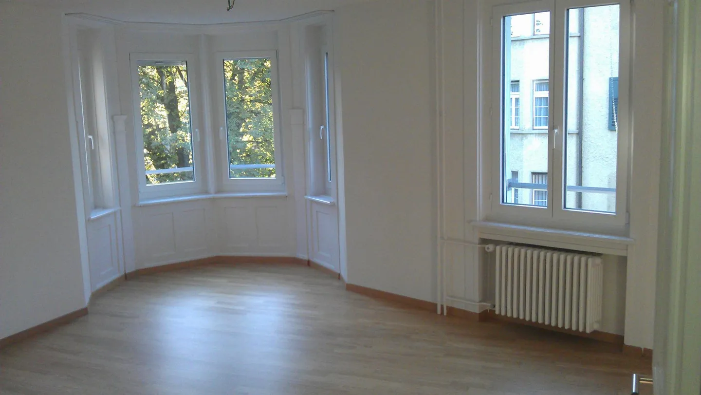 Appartement 5,5 pièces avec ambiance spéciale dans une maison Art Nouveau - Photo 6 sur 15