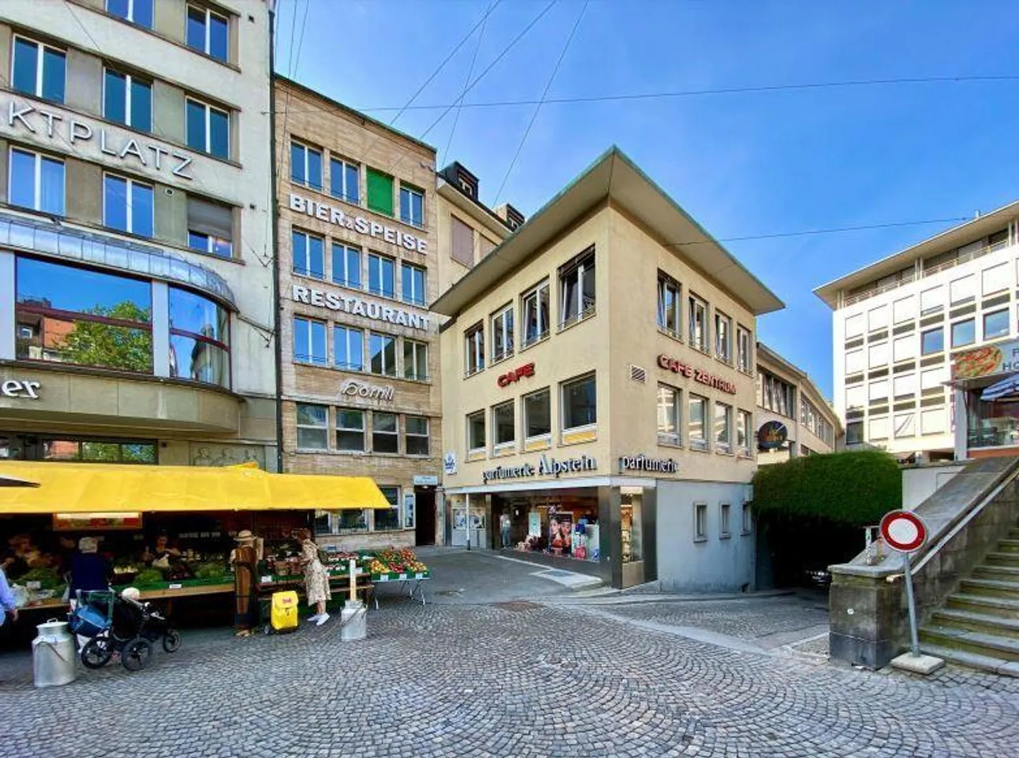 Restaurant au cœur de la vieille ville de Saint-Gall - Photo 1 sur 7
