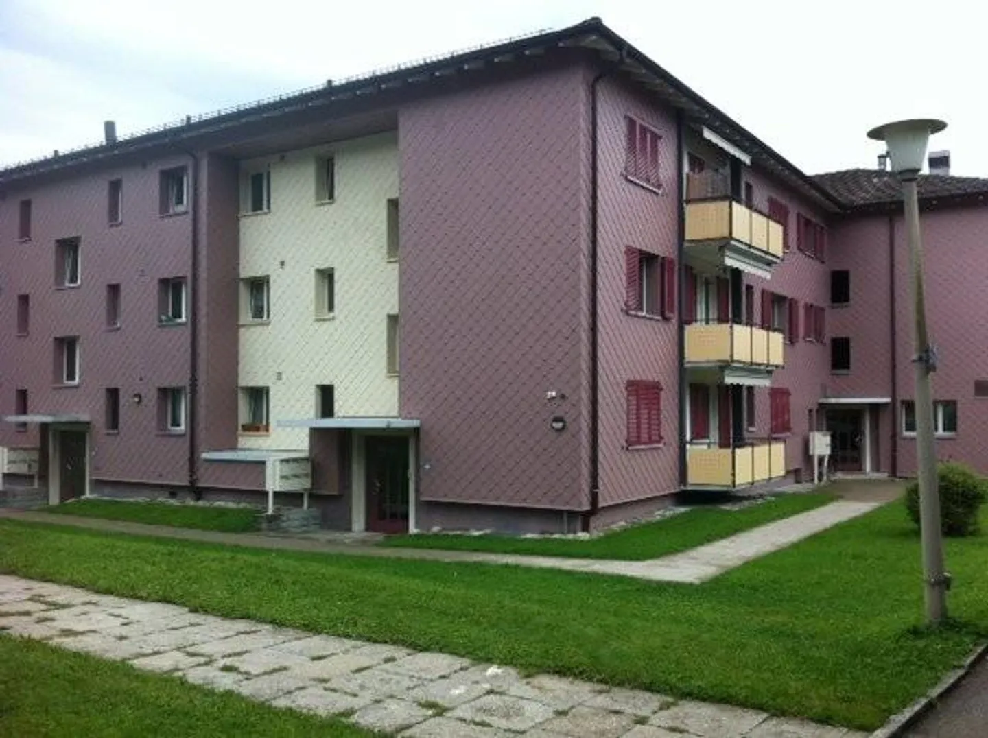 Helles Apartment in zentraler Lage - Foto 1 von 8