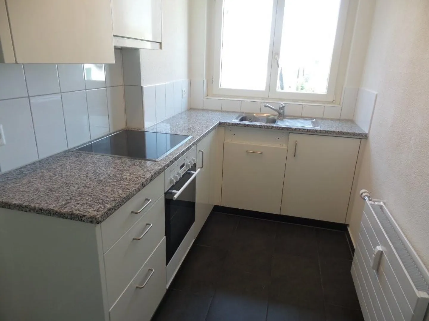 Helles Apartment in zentraler Lage - Foto 2 von 8