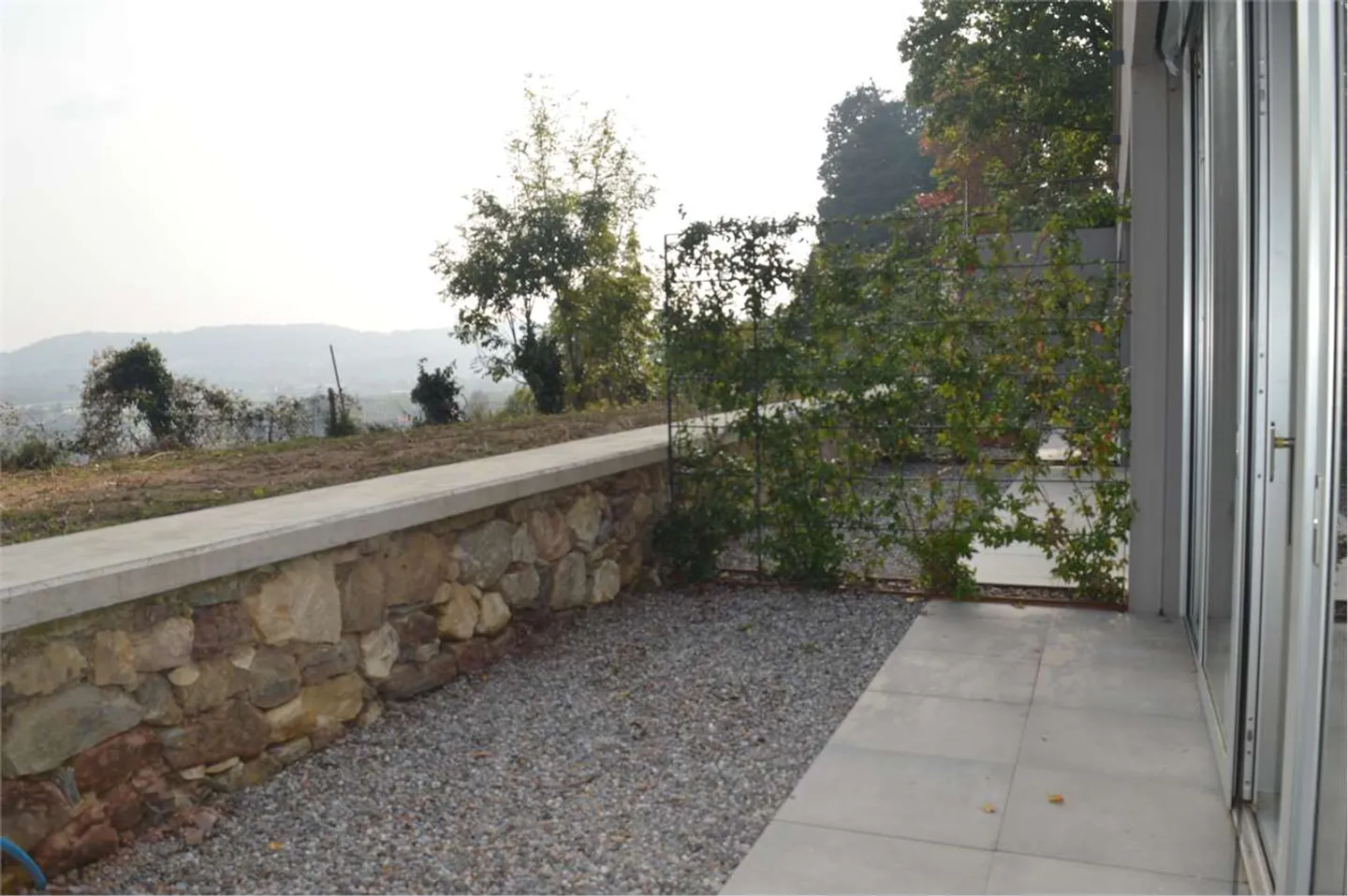 NEUE VILLA MIT GARTEN UND PANORAMATERRASSE - Foto 8 von 16