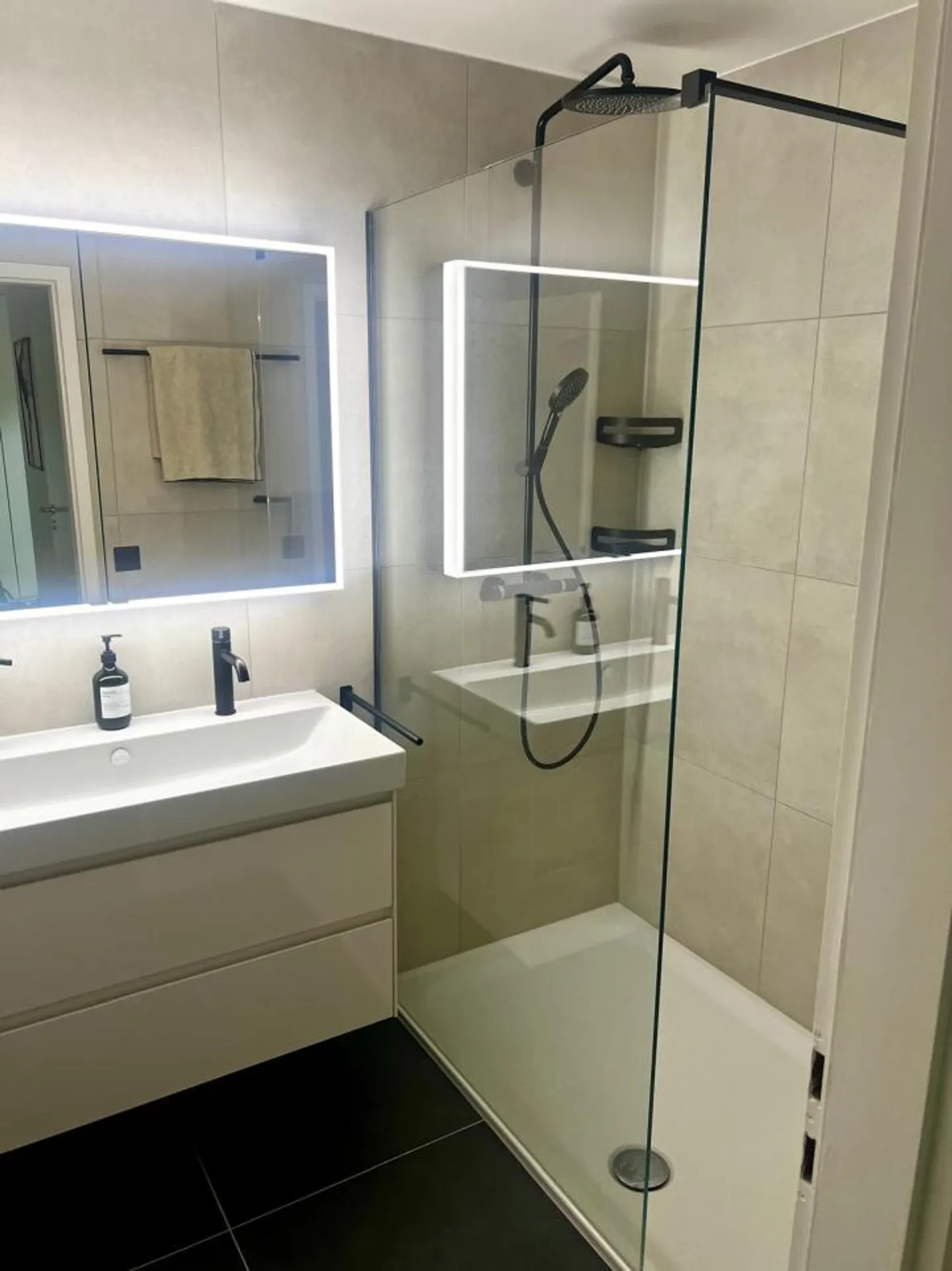 Duplex attico spazioso e luminoso con vista libera - Foto 8 di 8