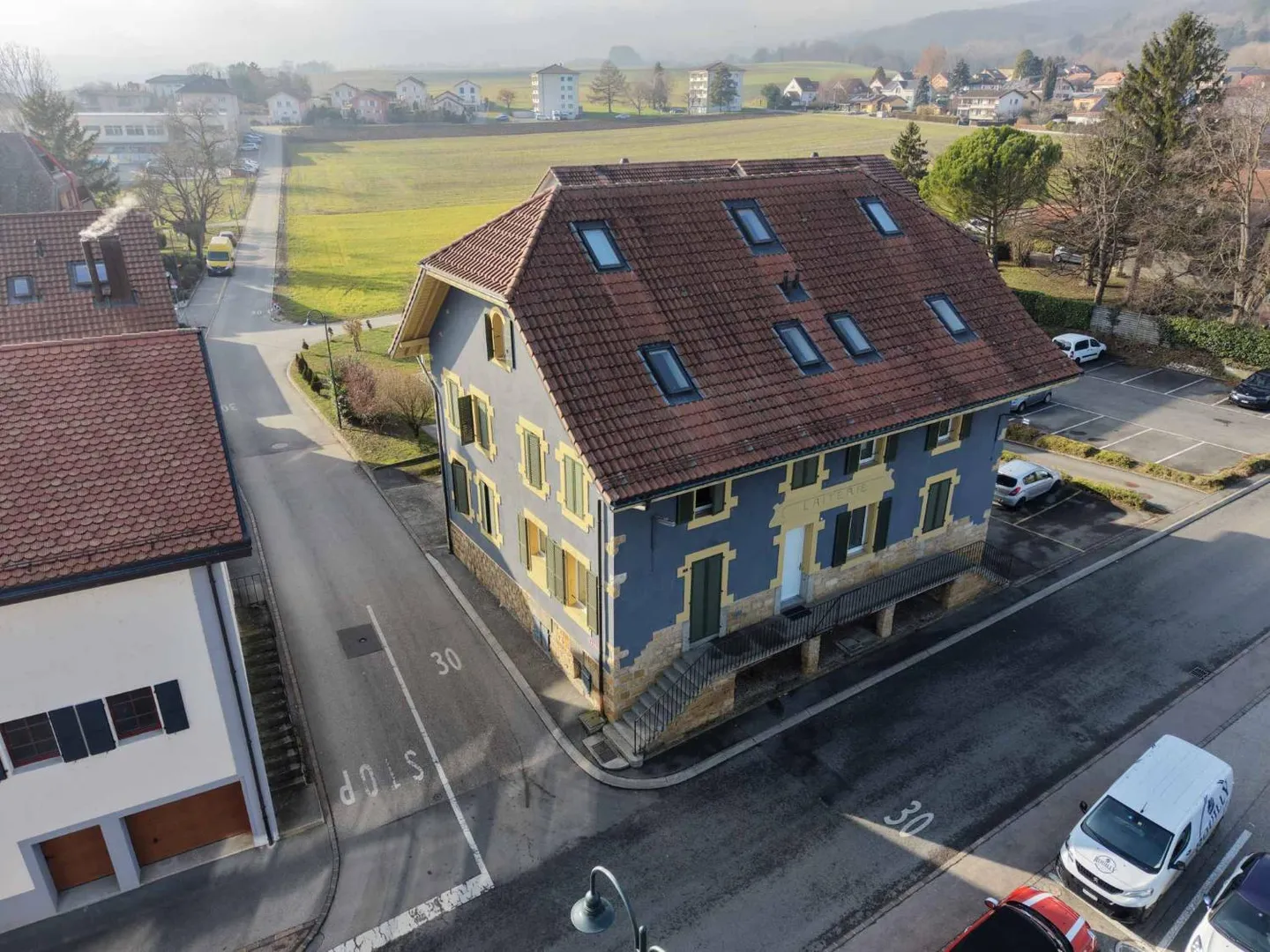 Investment Property in Champagne - Photo 1 of 13