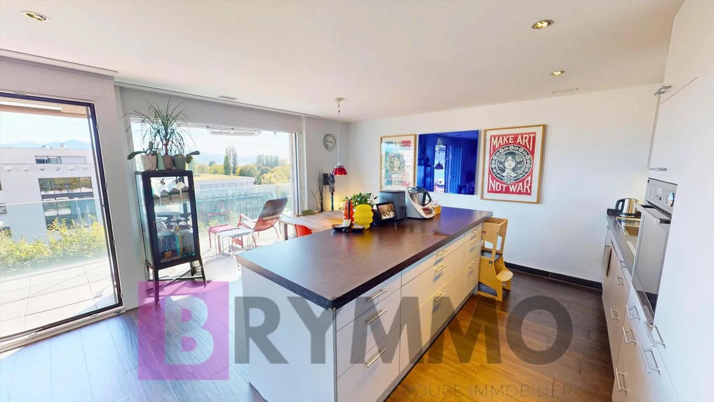 3.5 Room Apartment - Photo 2 of 16