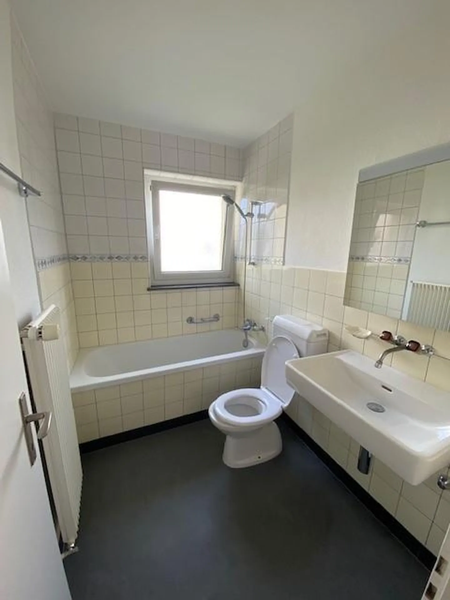 Appartamento familiare di 4,5 stanze con balcone a Wil - Foto 10 di 10