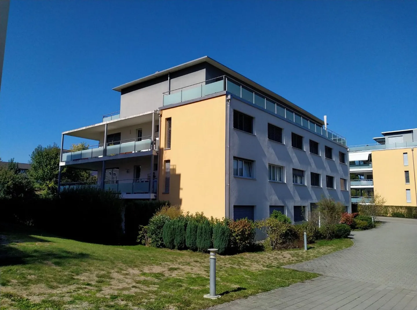 Exklusive Wohnung mit grosser Terrasse - Foto 11 von 12