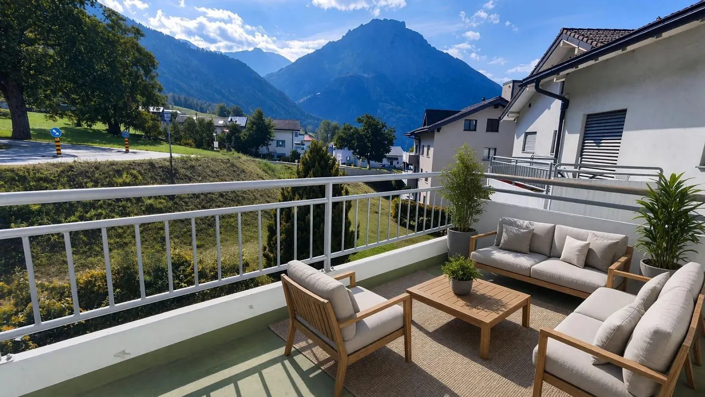 Ampio appartamento di 5,5 locali con due balconi e vista montagna a Ried-Brig - Foto 2 di 13