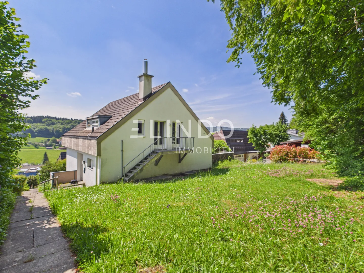Charmantes Einfamilienhaus in Birmensdorf - Foto 3 von 10
