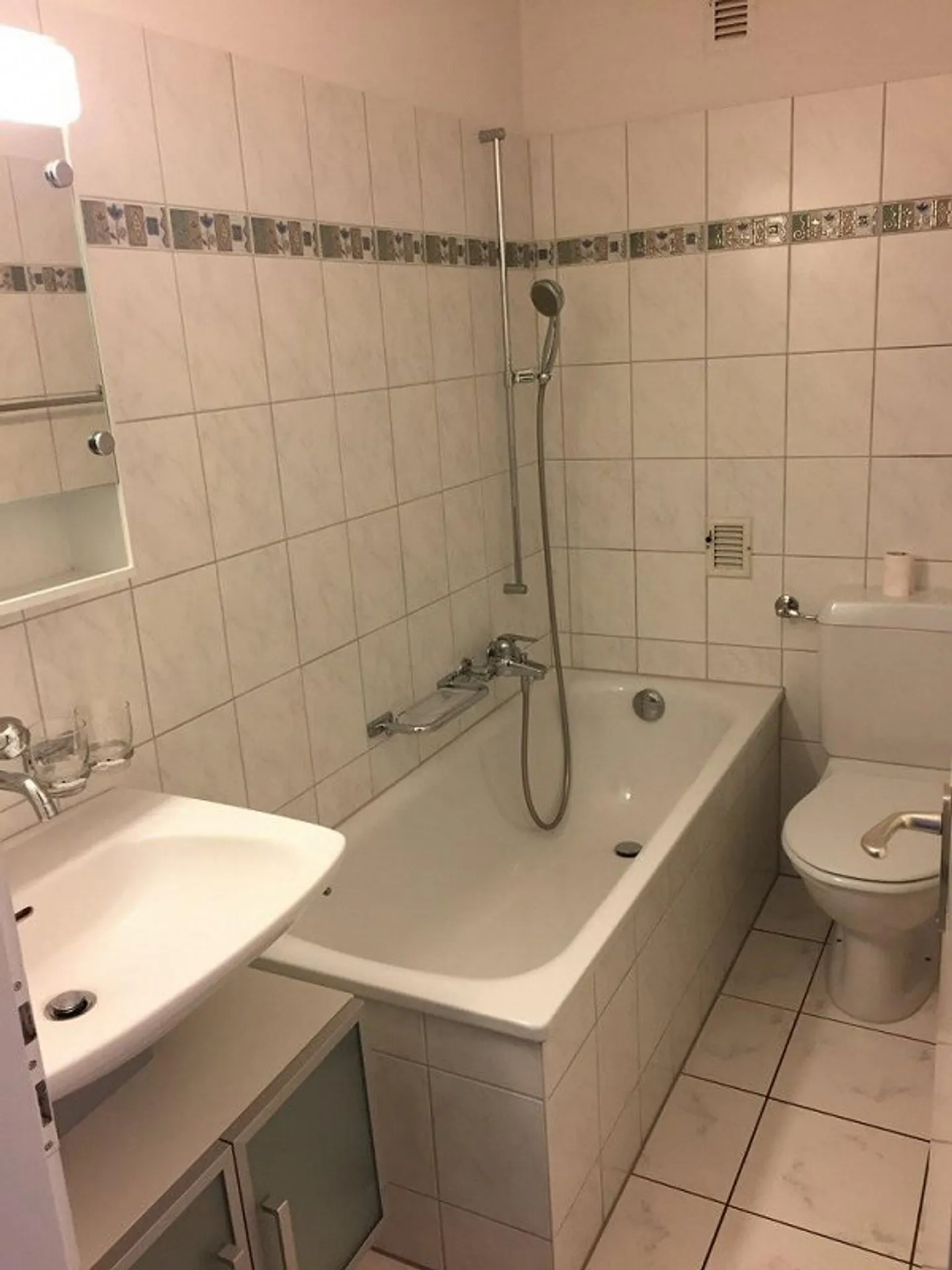 Centrale appartamento di 2 locali - Foto 3 di 7