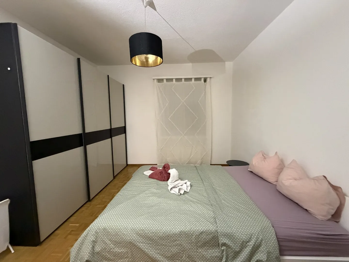 Modernes 3.5-Zimmer-Apartment in Zürich - Foto 9 von 13