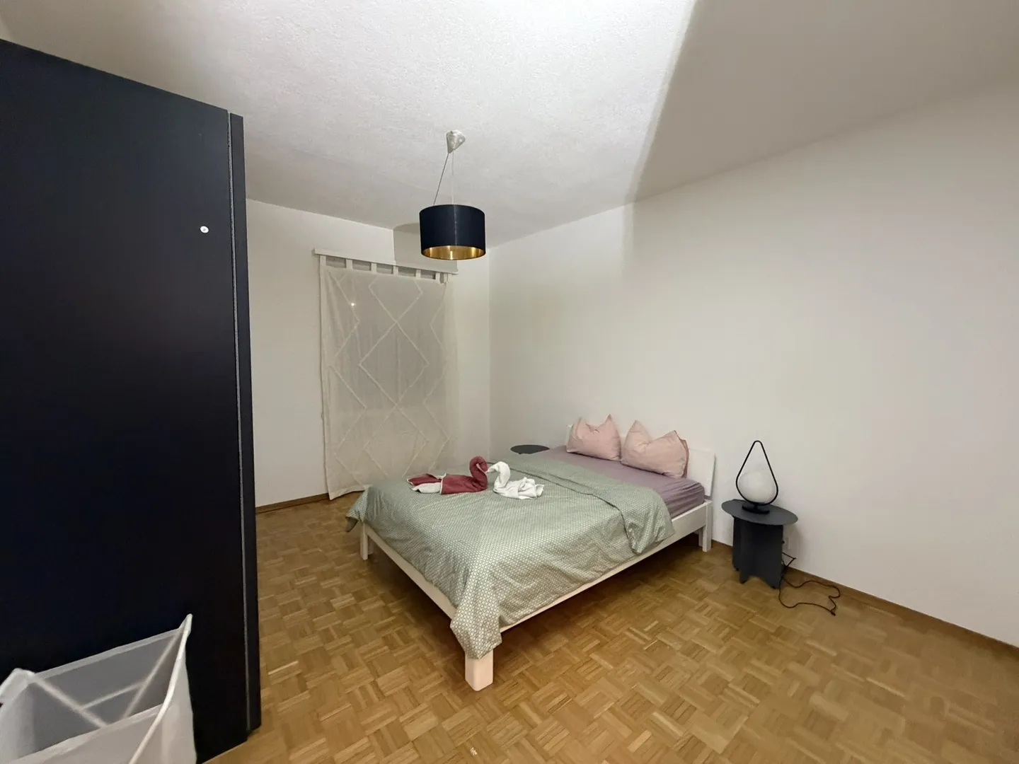 Modernes 3.5-Zimmer-Apartment in Zürich - Foto 10 von 13