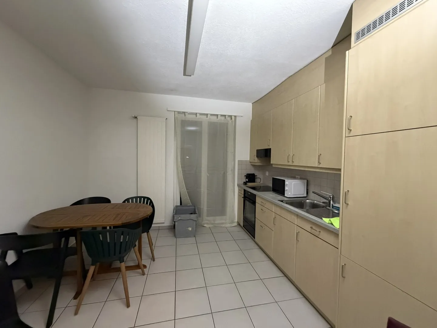 Modernes 3.5-Zimmer-Apartment in Zürich - Foto 12 von 13
