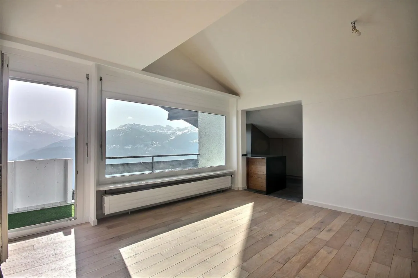 Bellissima casa a schiera completamente ristrutturata con vista panoramica - Foto 5 di 13