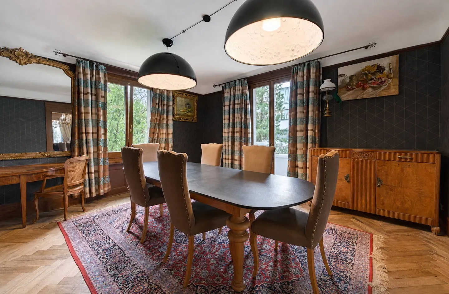 Exclusive: Master House with Castle-like Features - 9 Rooms - Photo 7 of 13