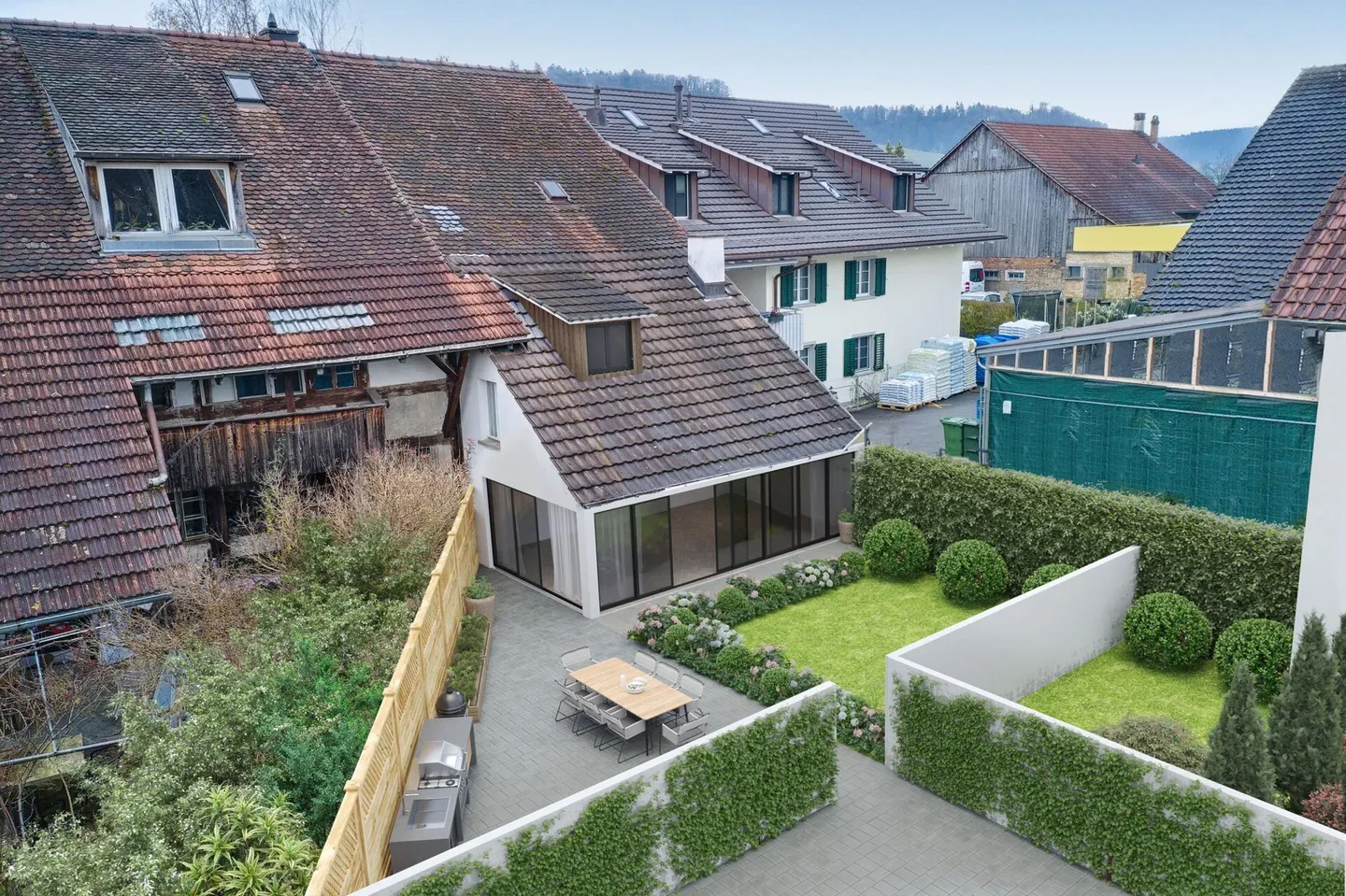 Familiendomizil in Kernzone Embrach - Foto 1 von 12