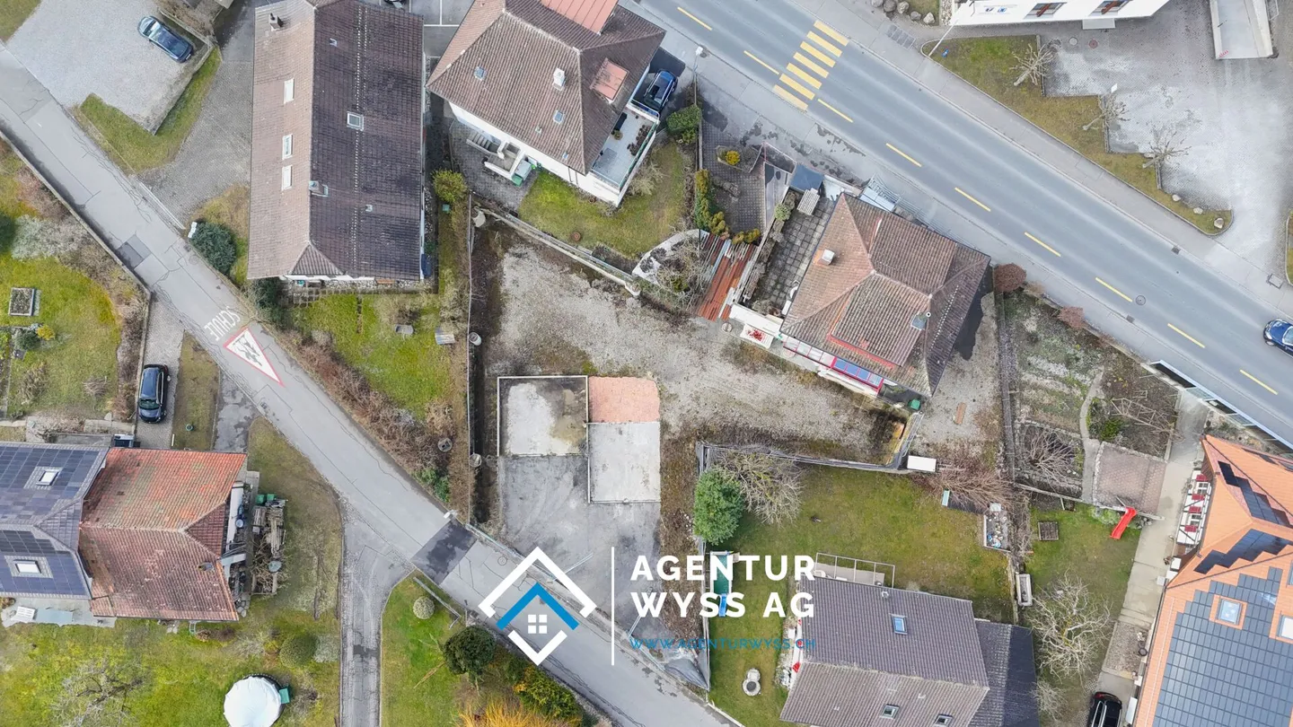 Terrain à bâtir avec projet approuvé - Photo 1 sur 5