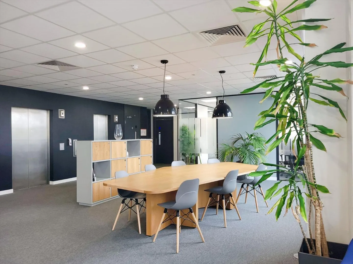 Bureaux en open space pour 10 personnes à Regus Main Station - Photo 11 sur 16