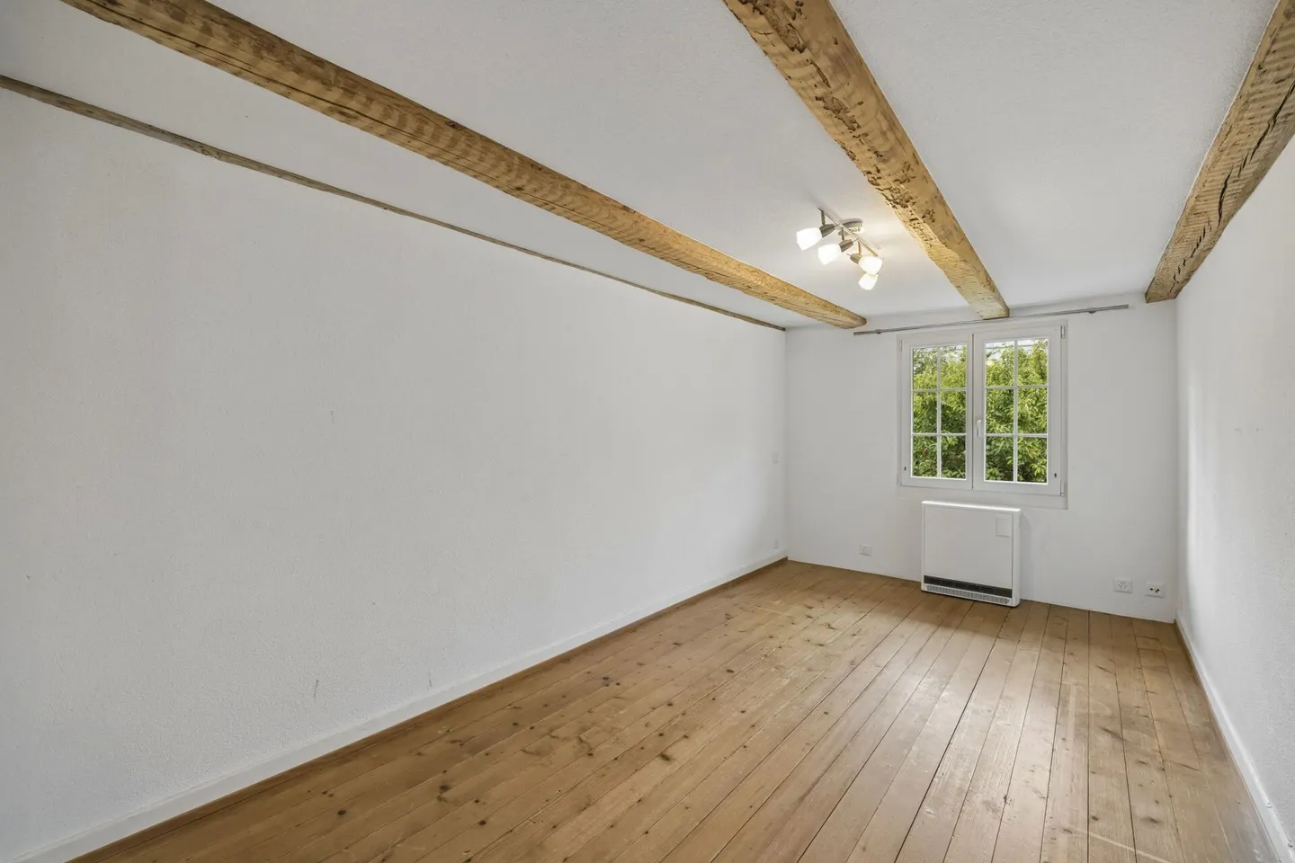 Charmantes 4-Zimmer-Reihenhaus (Flarz) mit grosszügigem Garten und Renovationspotential - Photo 7 sur 15