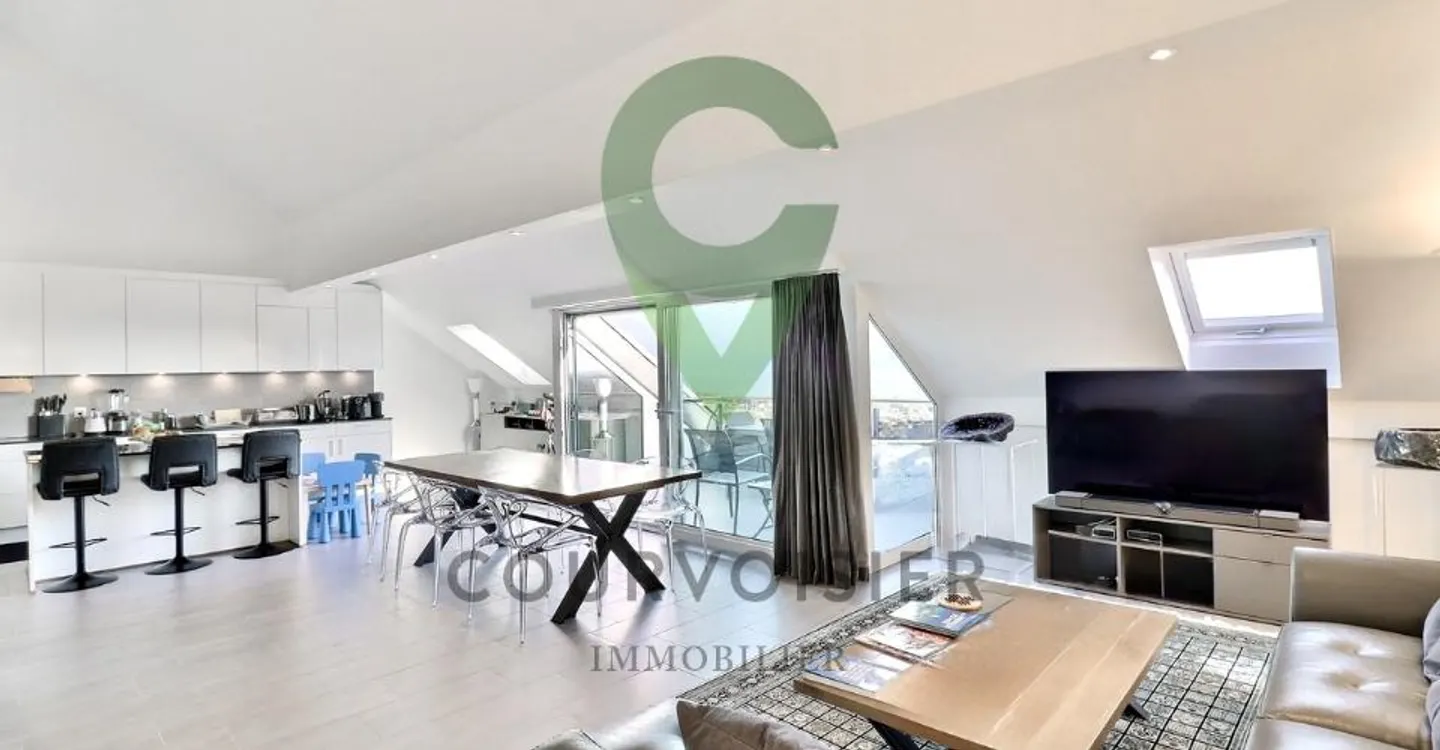 Prestigious 4.5-room apartment with exclusive panorama of the lake and mountains - Photo 3 of 13