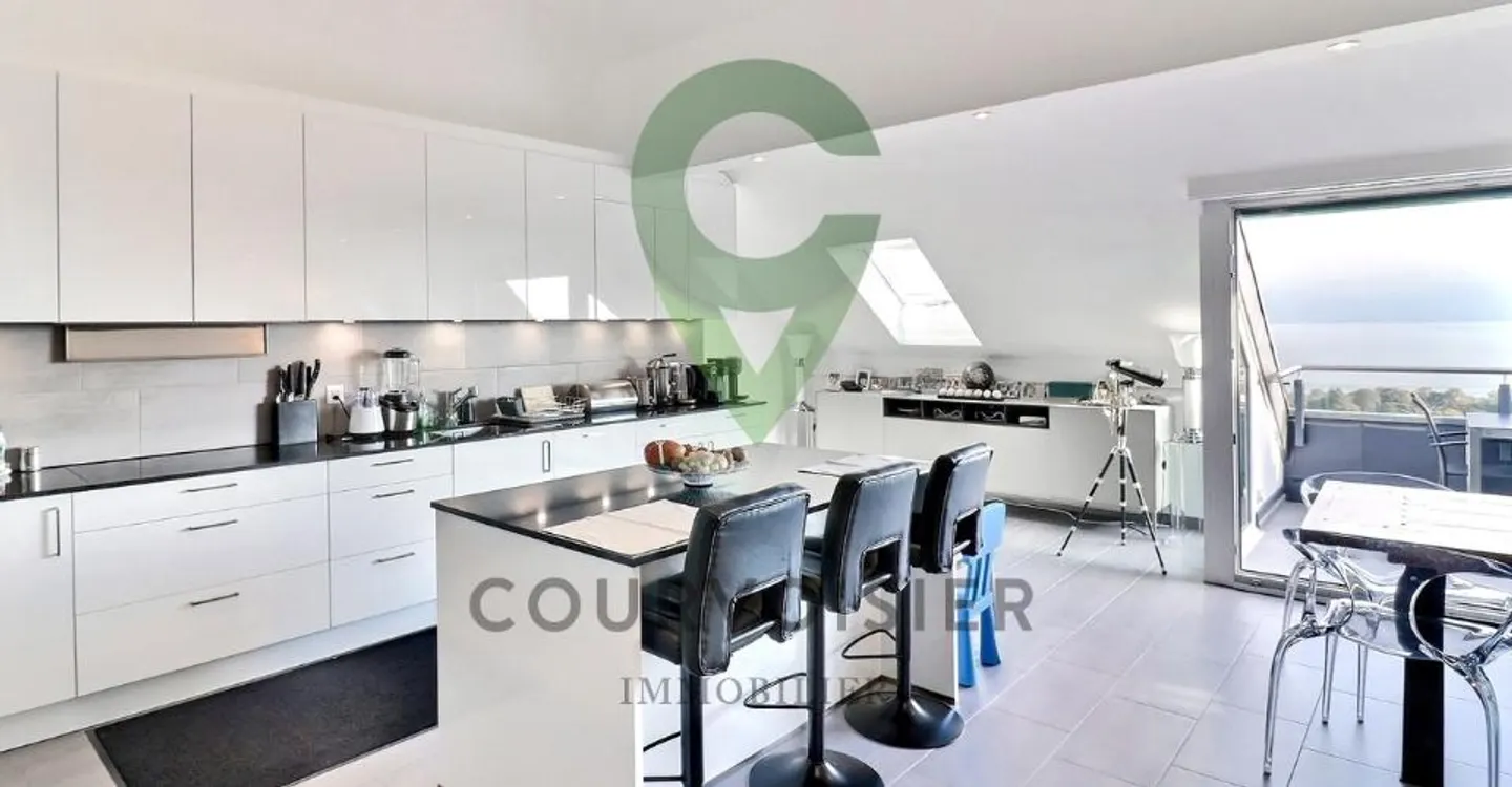 Prestigious 4.5-room apartment with exclusive panorama of the lake and mountains - Photo 6 of 13