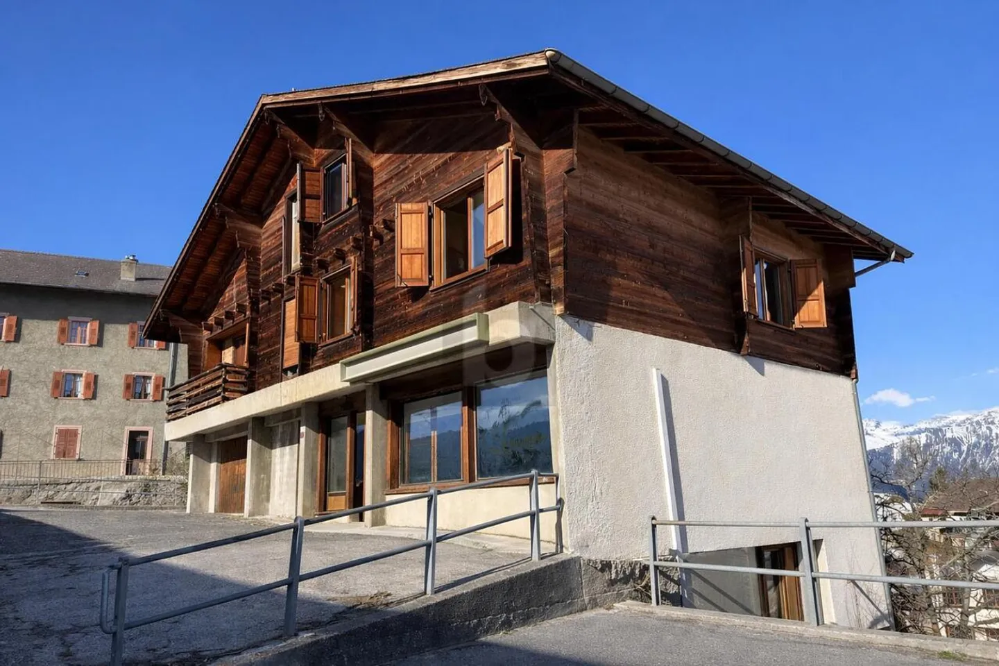 Chalet mit Atemberaubendem Alpenblick - Foto 1 von 6