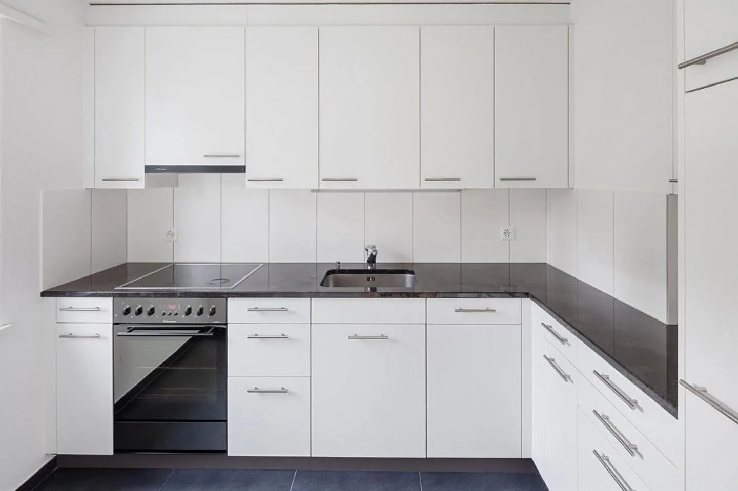 Single apartment in a quiet location - Photo 2 of 6