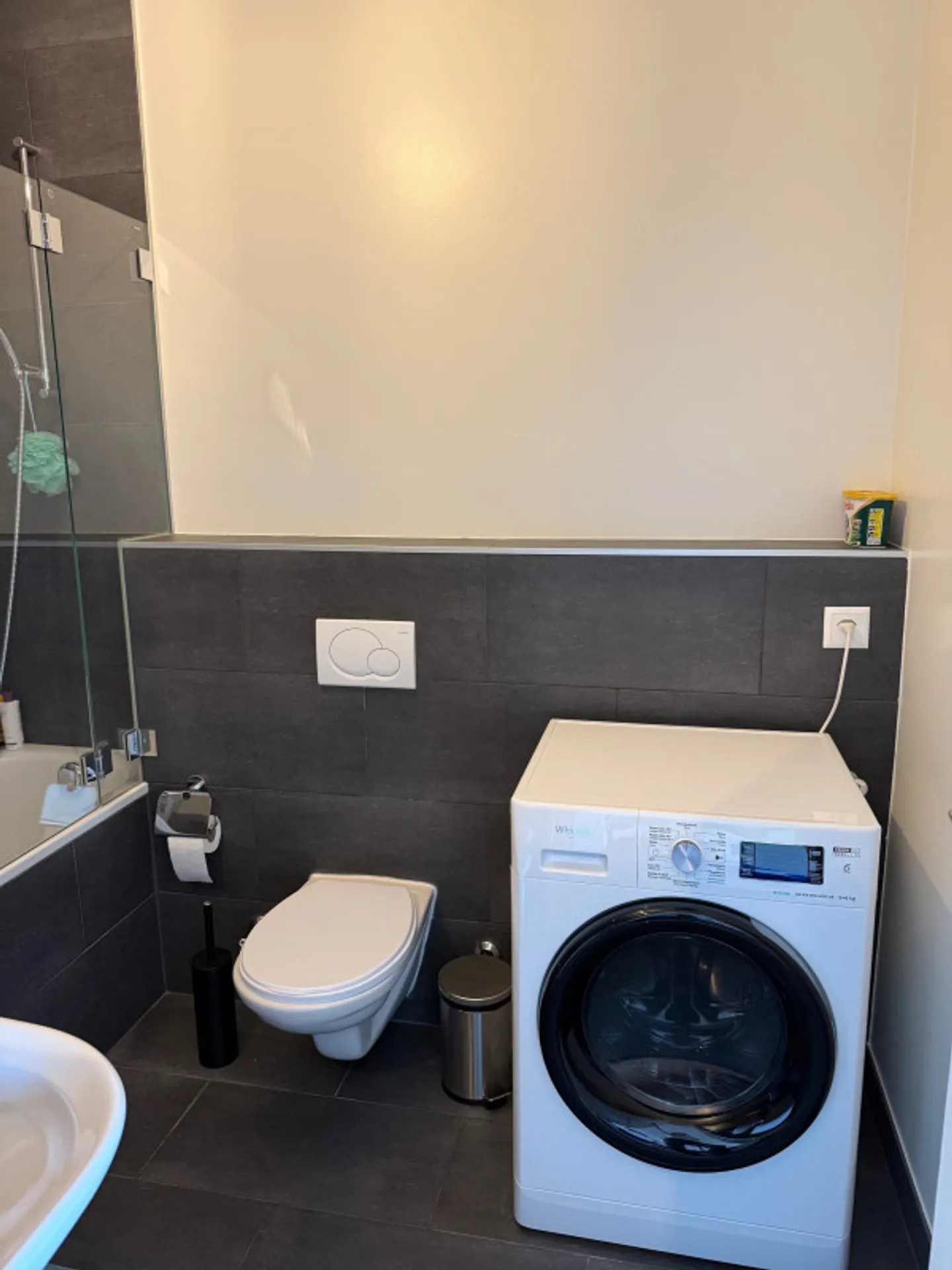 Very nice 2-room apartment in the city center of Geneva - Photo 6 of 7