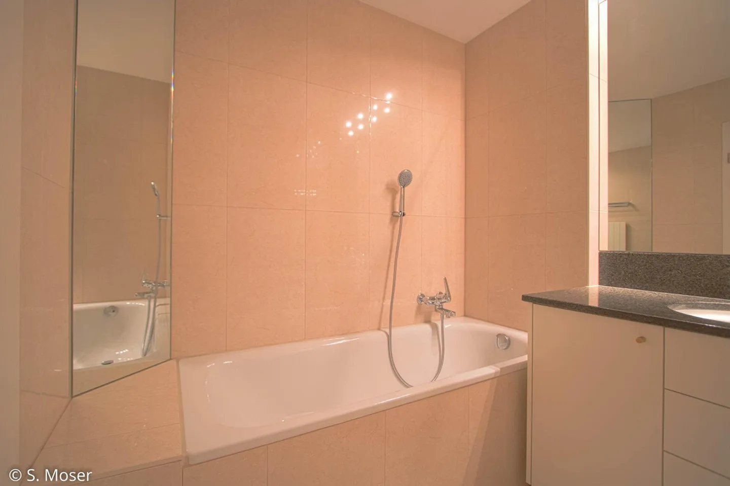 Gepflegte Wohnung mit Cheminée und hohem Wohnkomfort - Foto 8 von 11
