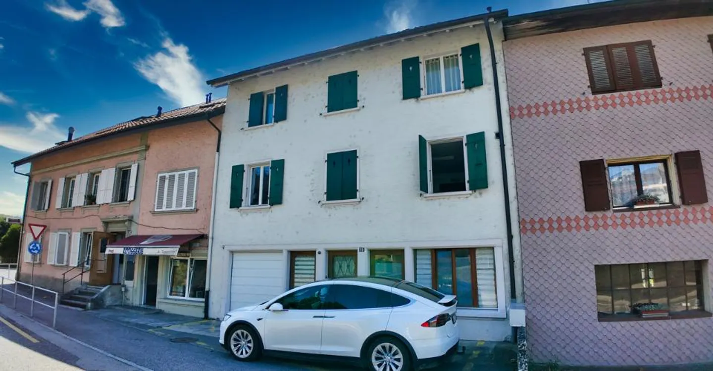 Charming 3-Unit House in Avenches - Photo 2 of 12