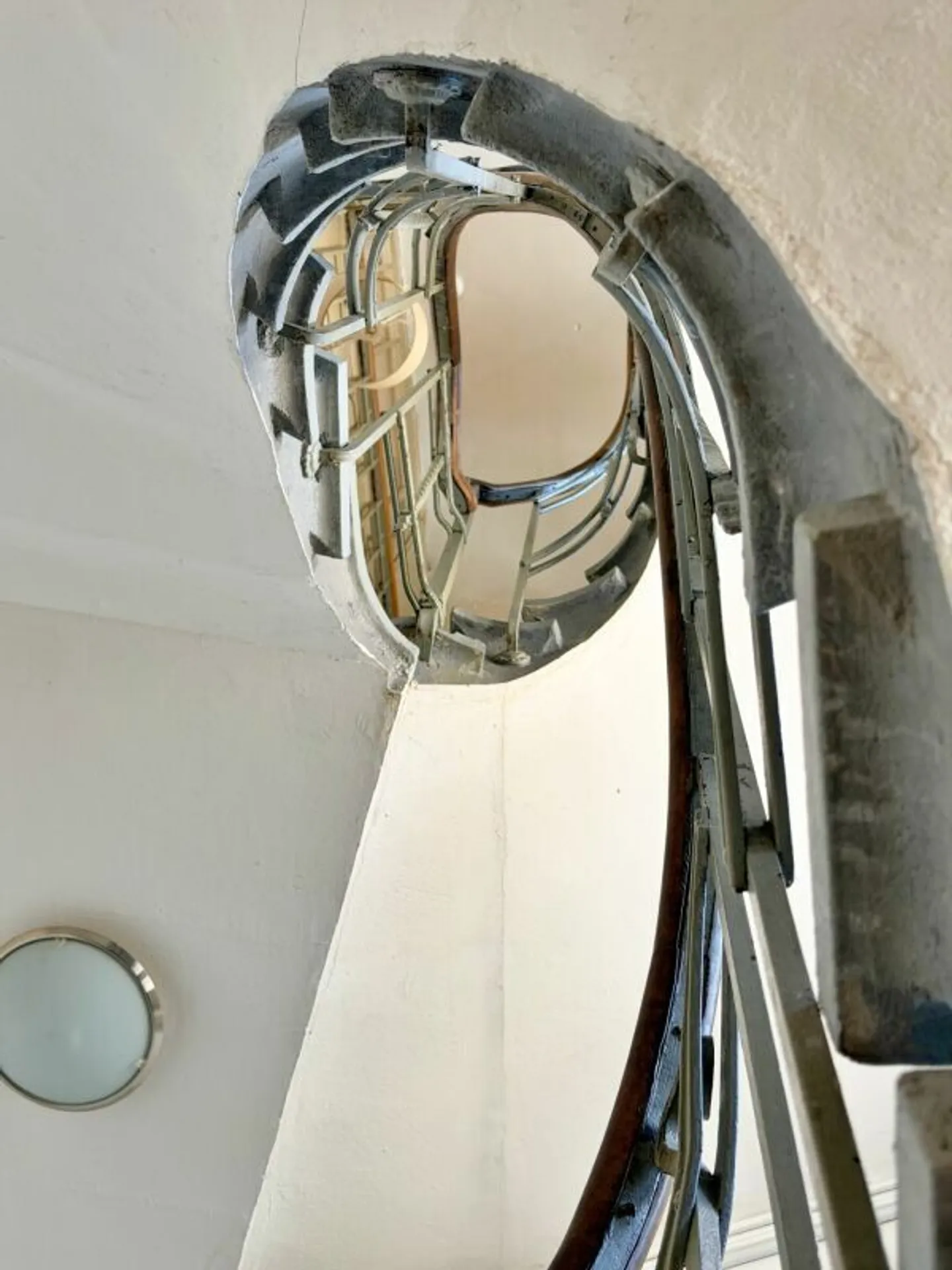 Building_Ste.Croix - Photo 10 of 31