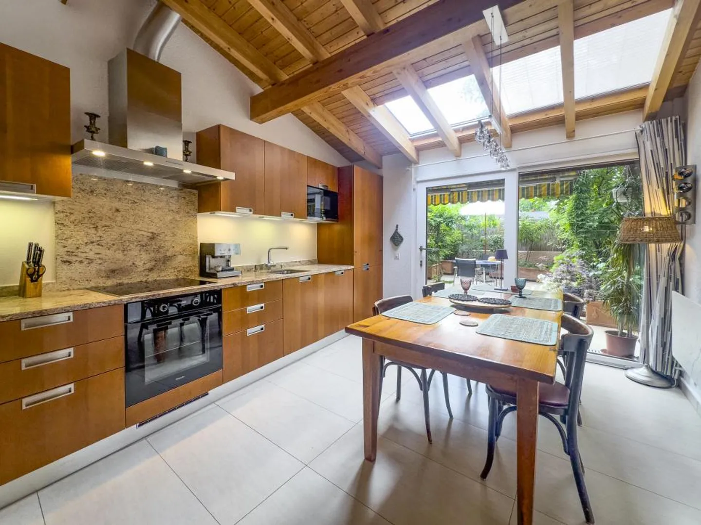 Appartamento straordinario nel cuore di Begnins - Foto 1 di 8