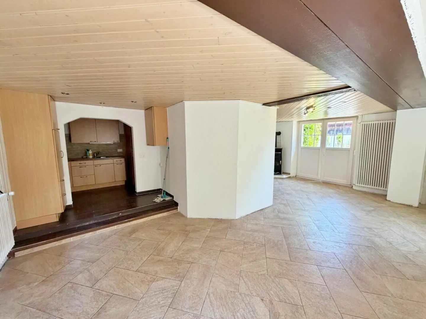 Building_Ste.Croix - Photo 16 of 31