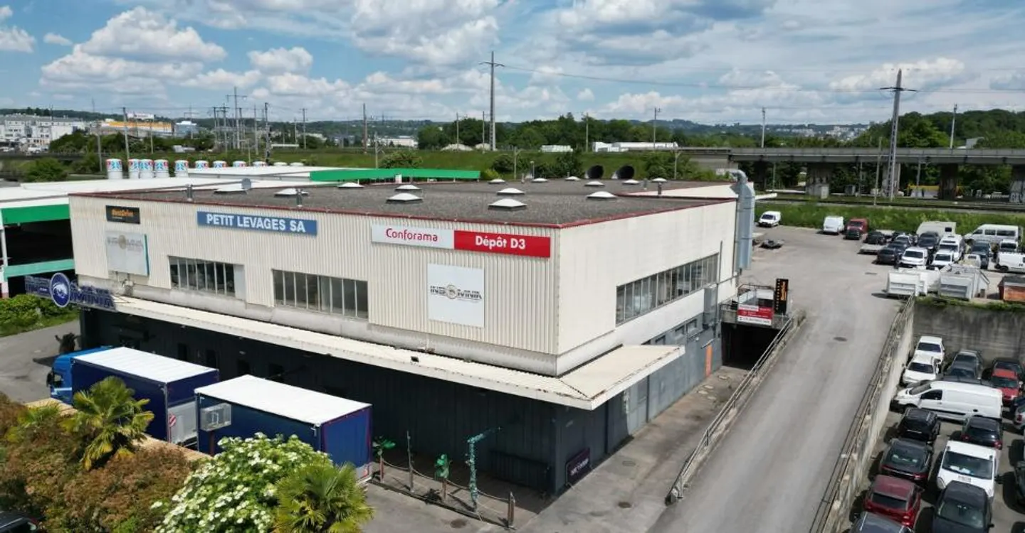 Commercial space - High potential - Good location with visibility - Photo 1 of 4