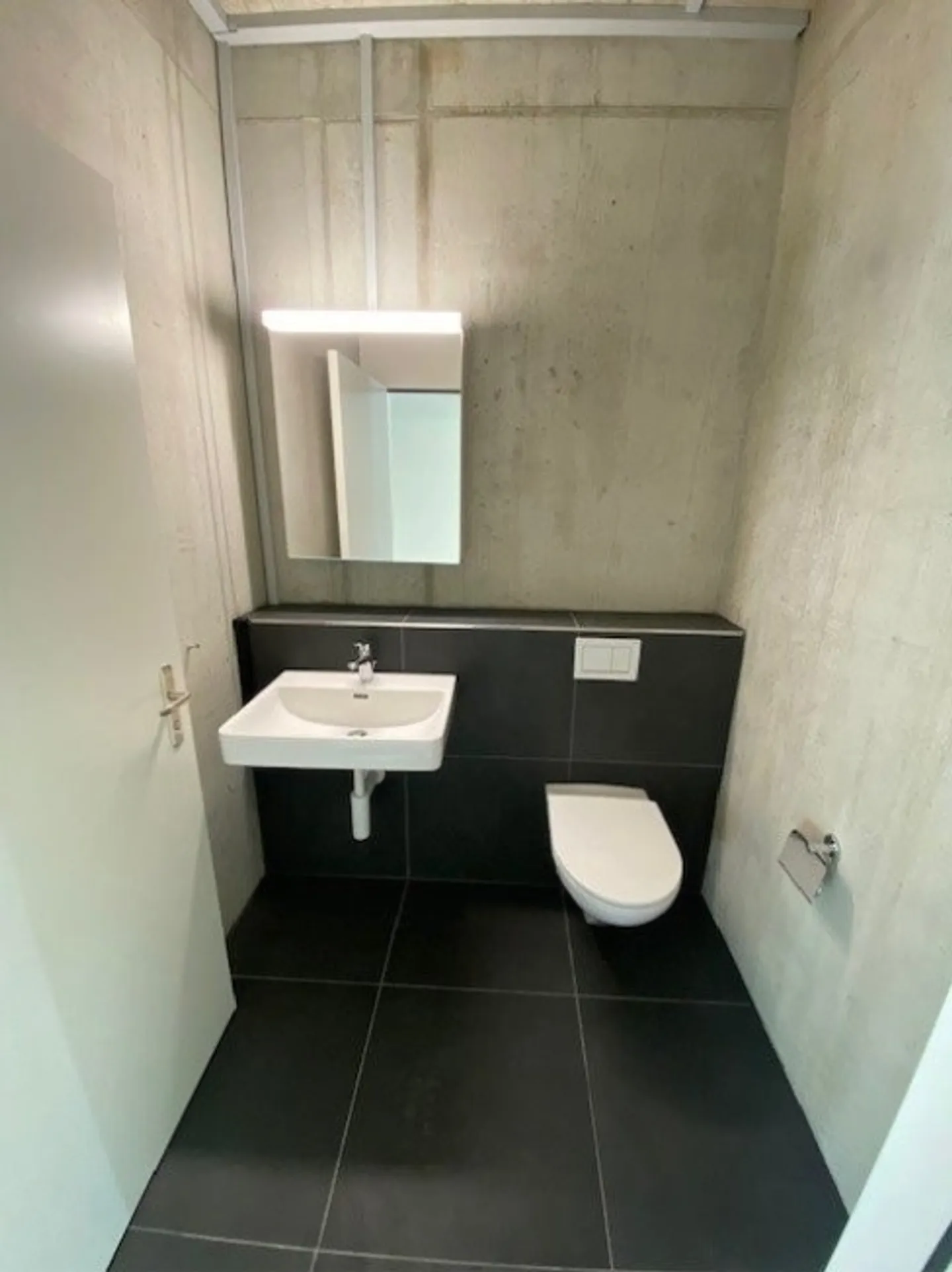 Your new business location: Practice? Workshop? Office? Everything is possible! - Photo 7 of 7