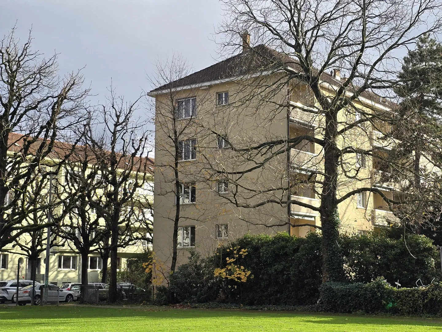 Renovated old apartment near Helvetiaplatz - Photo 2 of 8