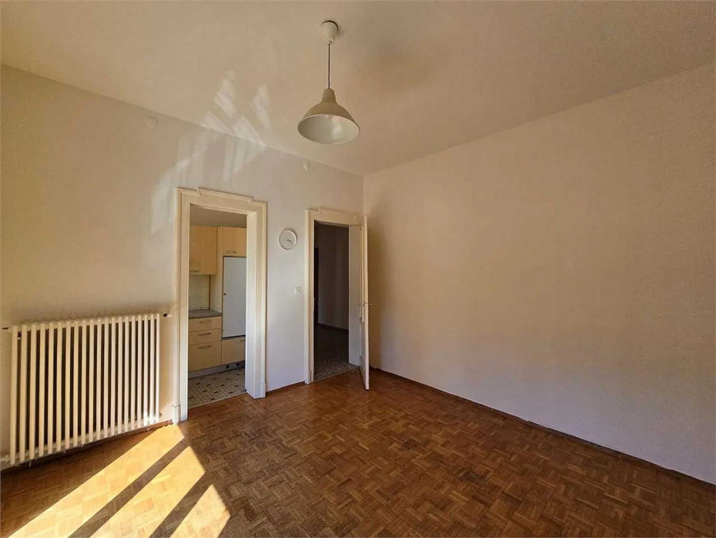 Appartamento 3.5 stanze da ristrutturare - con parcheggio coperto - Foto 7 di 13