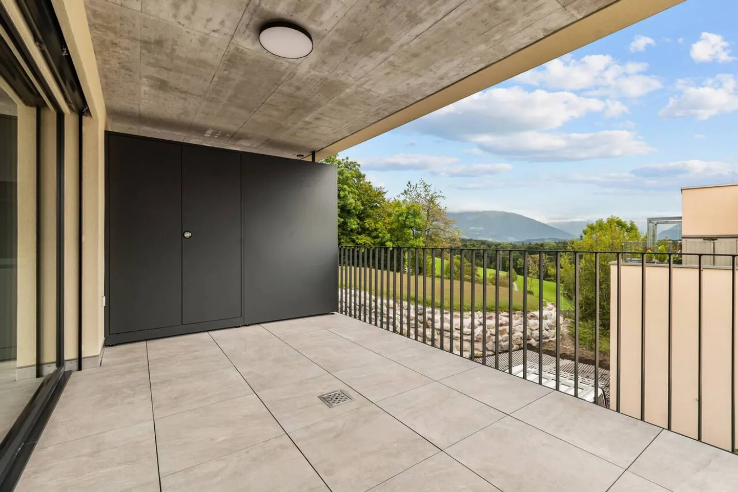 Erstvermietung: Grosse Flächen, wohnen mit viel Raum - Photo 2 of 15