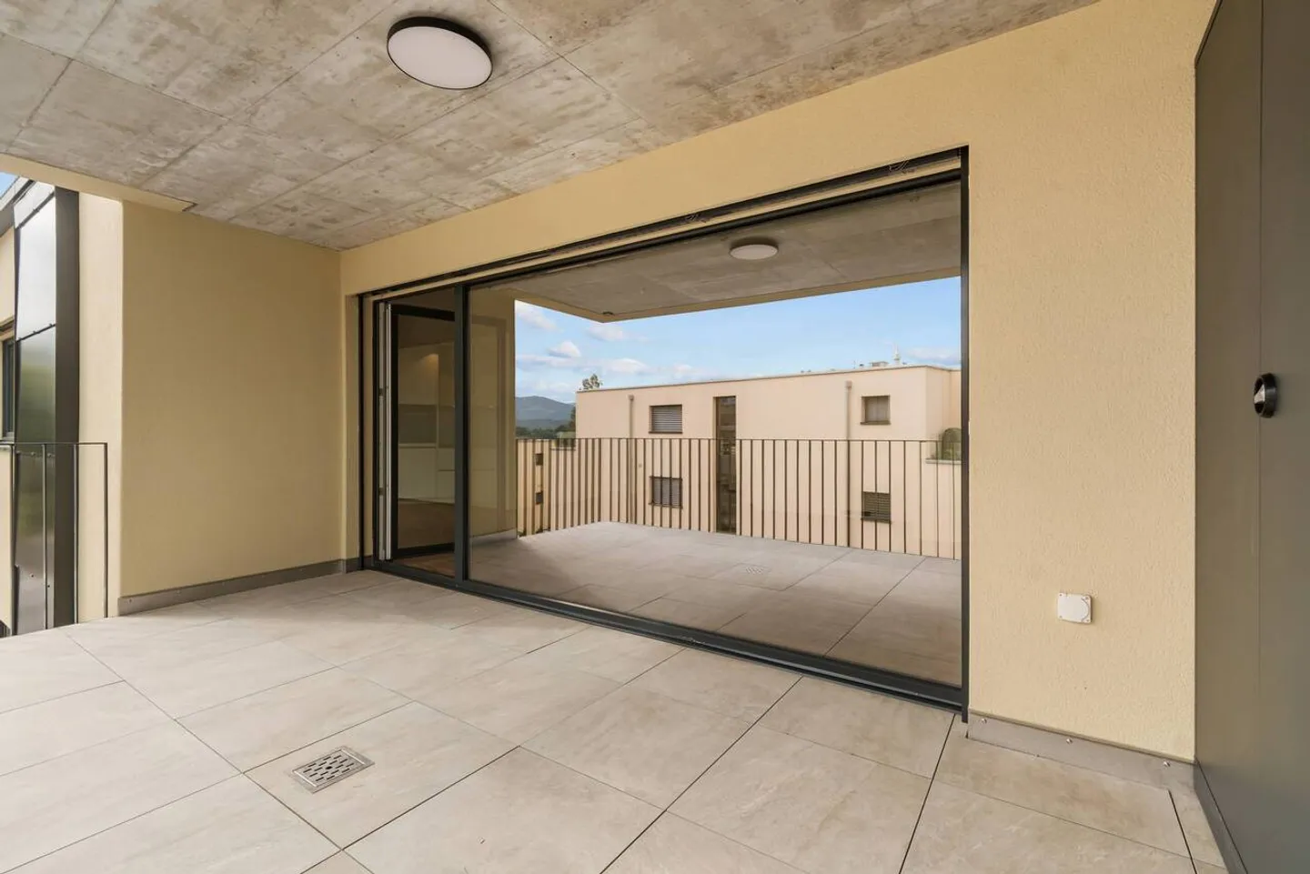 Erstvermietung: Grosse Flächen, wohnen mit viel Raum - Photo 4 of 15