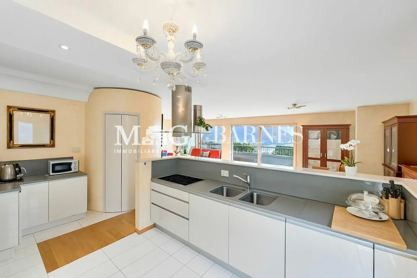 Lugano Centro - Appartamento 4,5 locali con terrazza panoramica e vista lago - Foto 5 di 11
