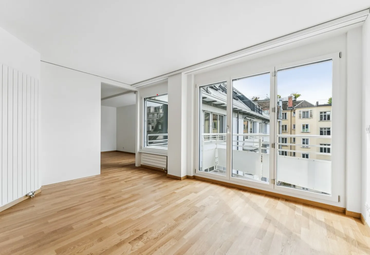 2 Room Apartment - Urban Living and Quality of Life Combined - Photo 1 of 7