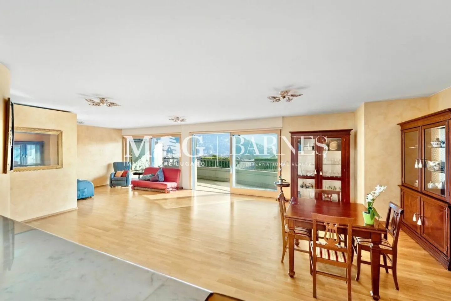 Lugano Centro - Appartamento 4,5 locali con terrazza panoramica e vista lago - Foto 4 di 11