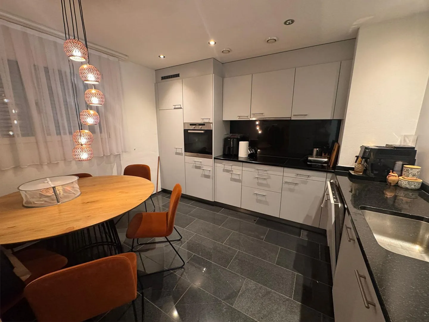 Beautiful and well-kept 3.0-room ground floor apartment - Photo 5 of 15