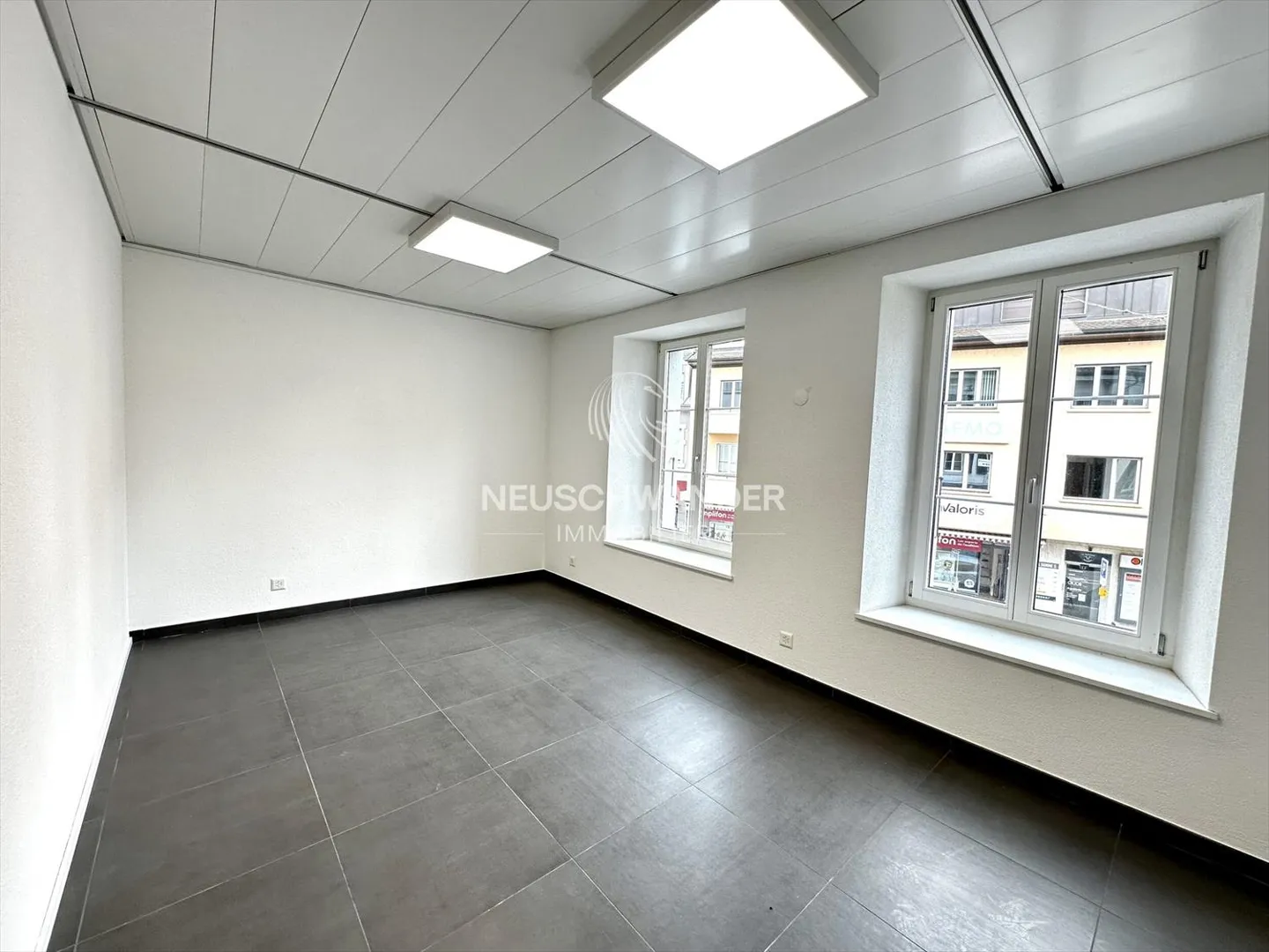 Ufficio 3 stanze - Foto 1 di 9