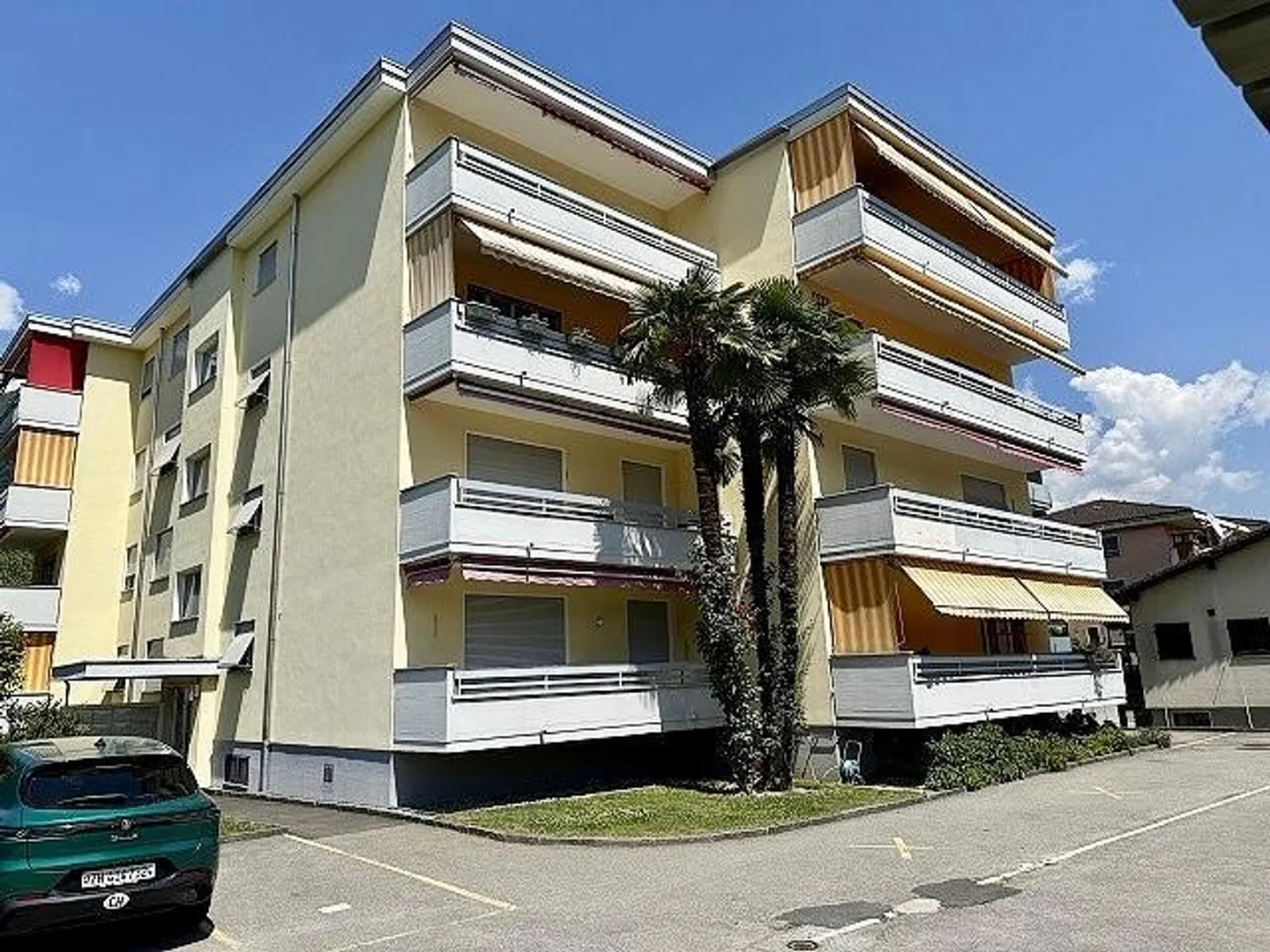 Appartamento 3 1/2 locali al 3° piano con balcone e vista - Foto 1 di 16