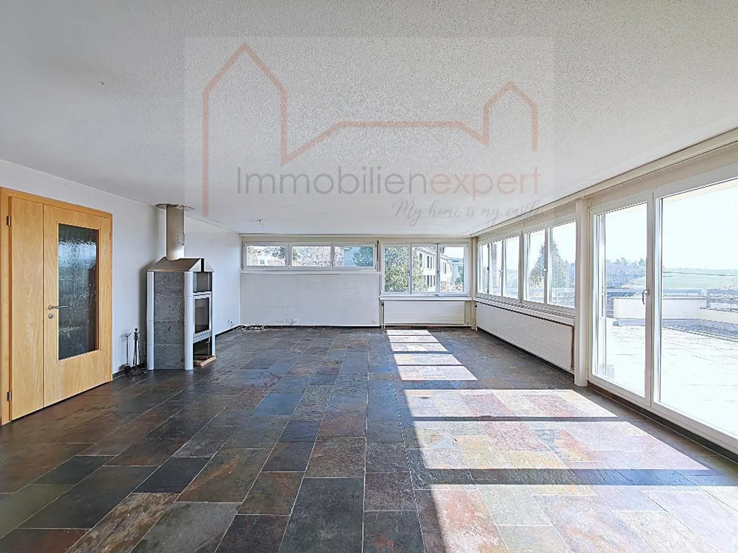 Terrassenhaus mit Panoramablick - Foto 7 von 13