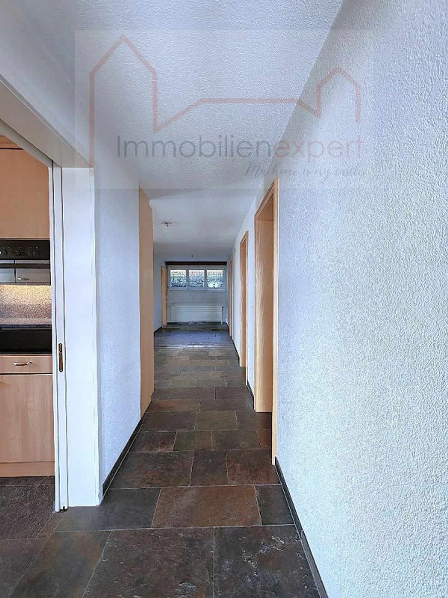 Terrassenhaus mit Panoramablick - Foto 9 von 13