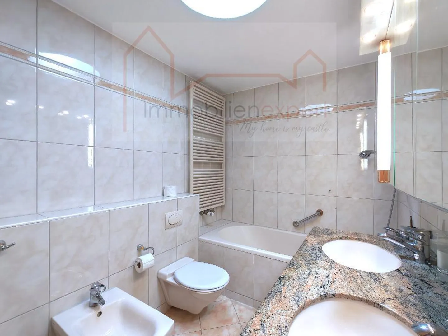 Terrassenhaus mit Panoramablick - Foto 11 von 13