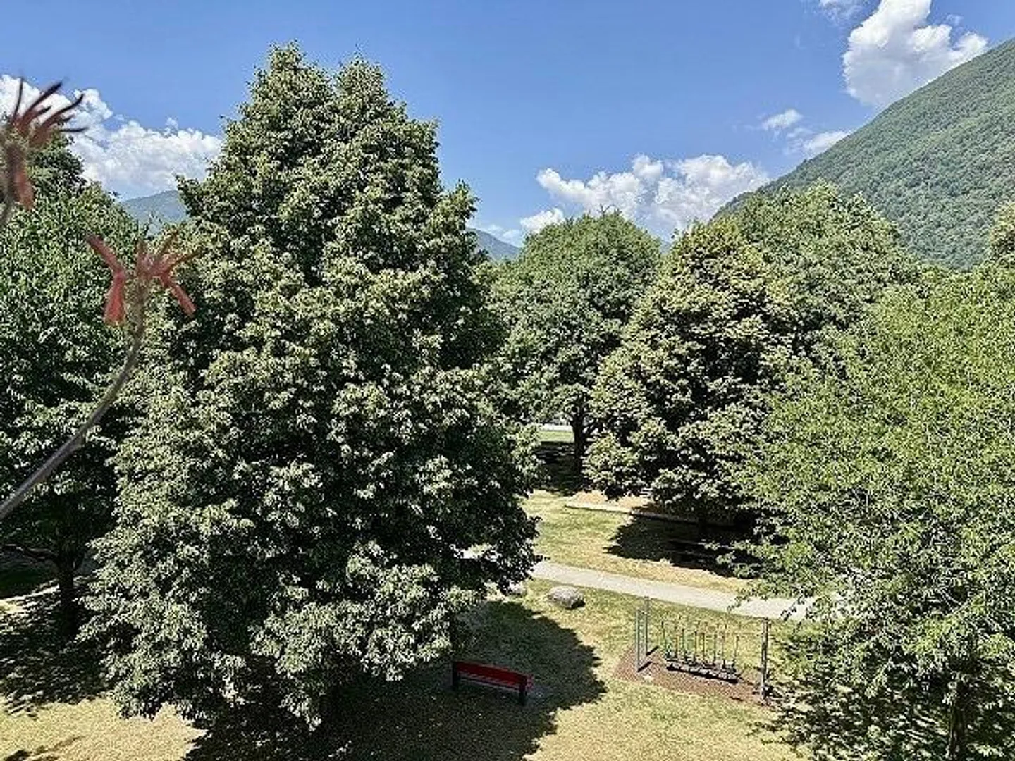 Appartamento 3 1/2 locali al 3° piano con balcone e vista - Foto 14 di 16