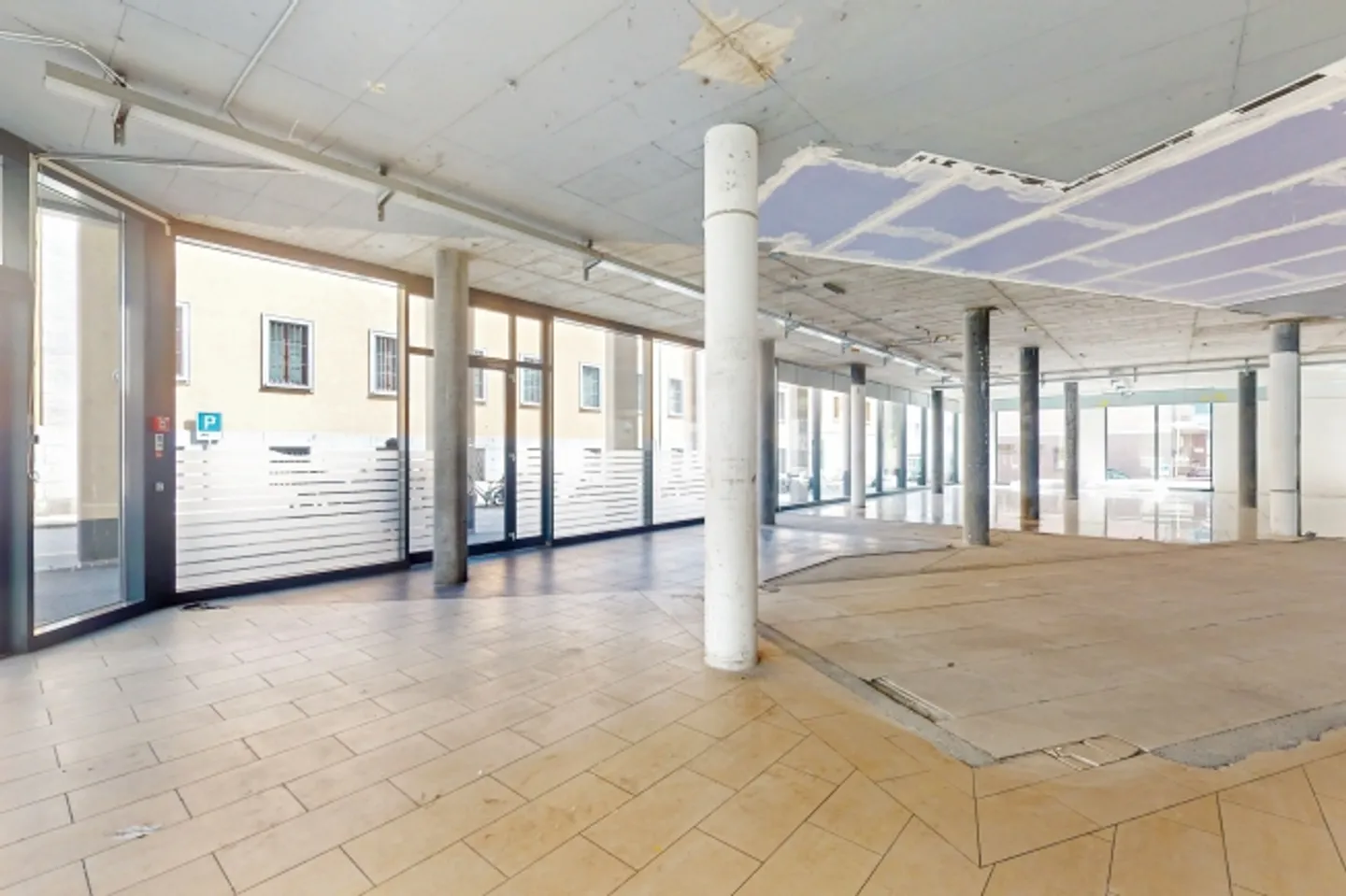 «Ufficio di 190 m²  Spazio moderno nel cuore di Bellinzona» - Foto 2 di 9