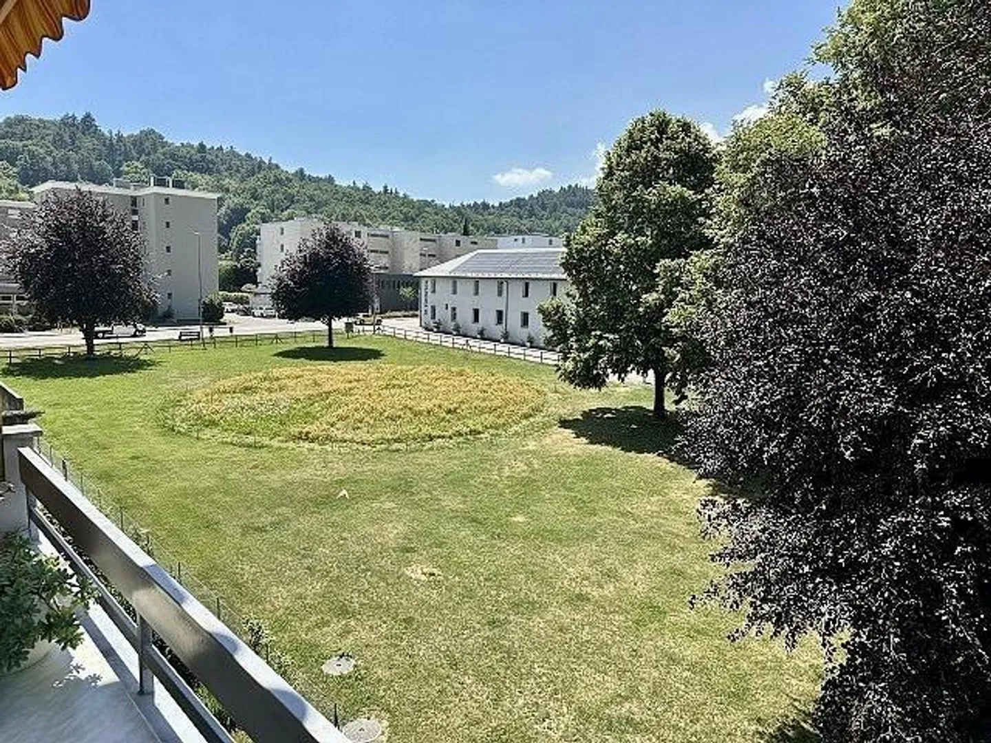 Appartamento 3 1/2 locali al 3° piano con balcone e vista - Foto 12 di 16